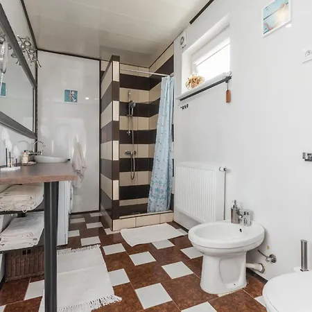 Jantar, Dom Blisko Plazy Z Sauna * يانتار